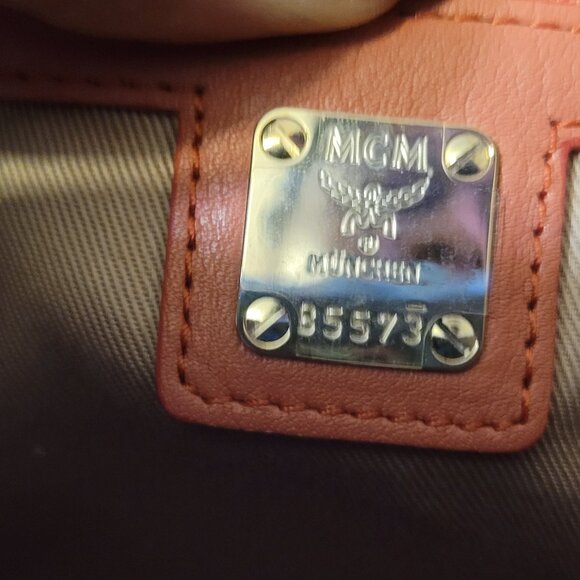 Handbag - Picture 3 of 7